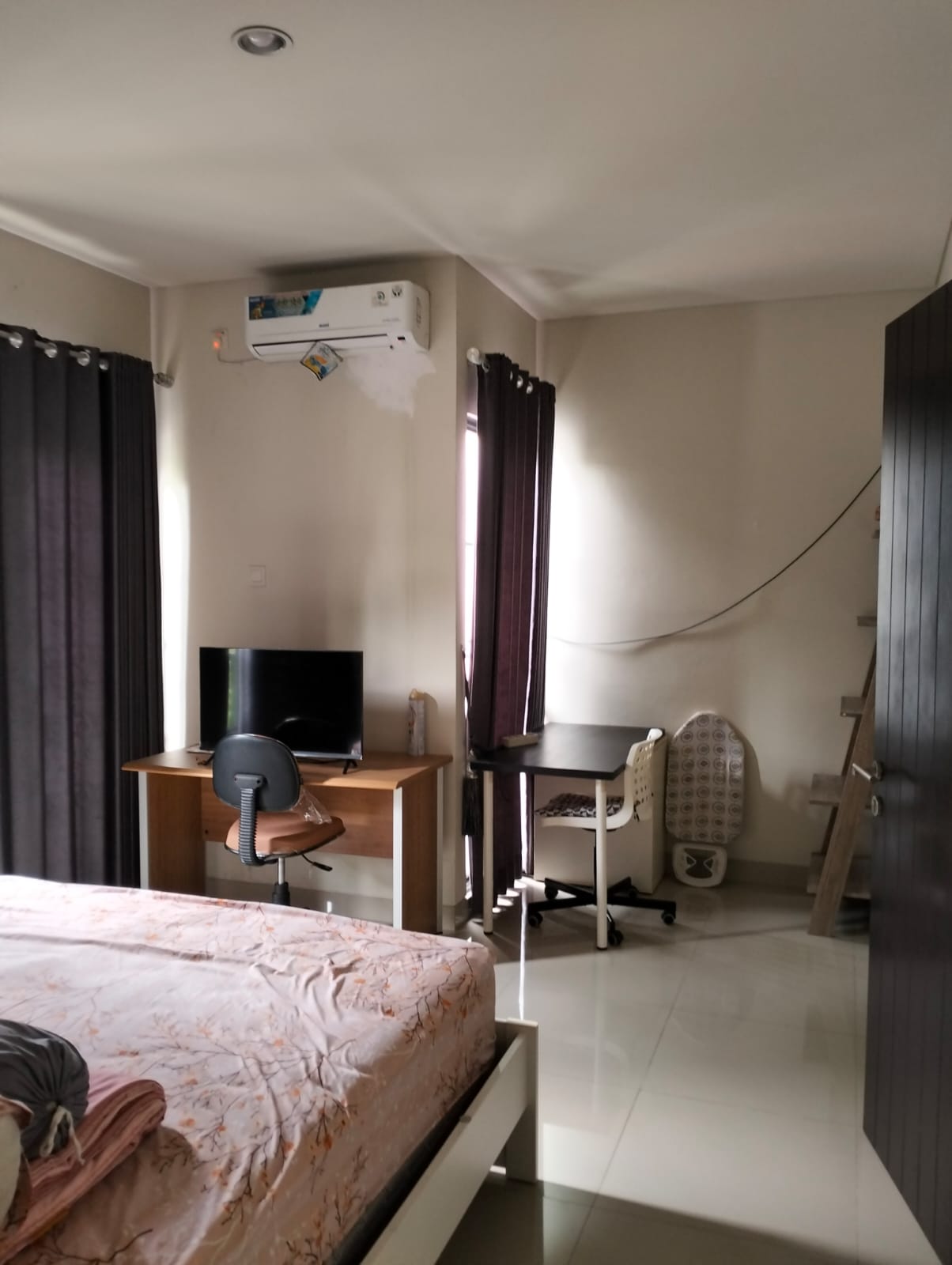 Rumah Disewakan Full Furnished di Cluster Cosmo Lippo Cikarang